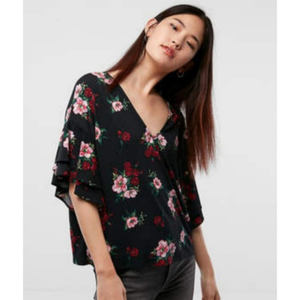 NWT NEW Express‎ Large Black Floral Ruffle Flutter Sleeve V Neck Blouse